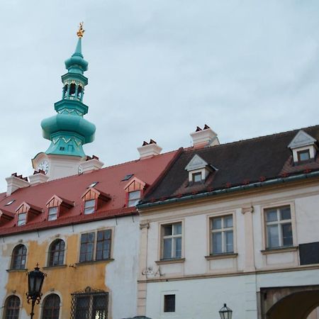 Old Town 1 Bdr, A/C, W/Parking Apartment Bratislava Luaran gambar
