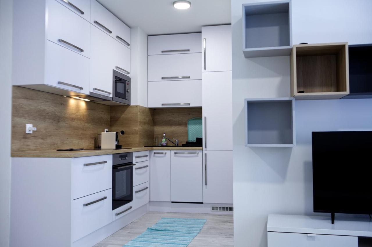 Old Town 1 Bdr, A/C, W/Parking Apartment Bratislava Luaran gambar